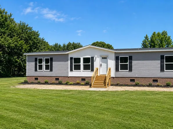 212 Belfast Ave, Holly Hill, SC 29059
