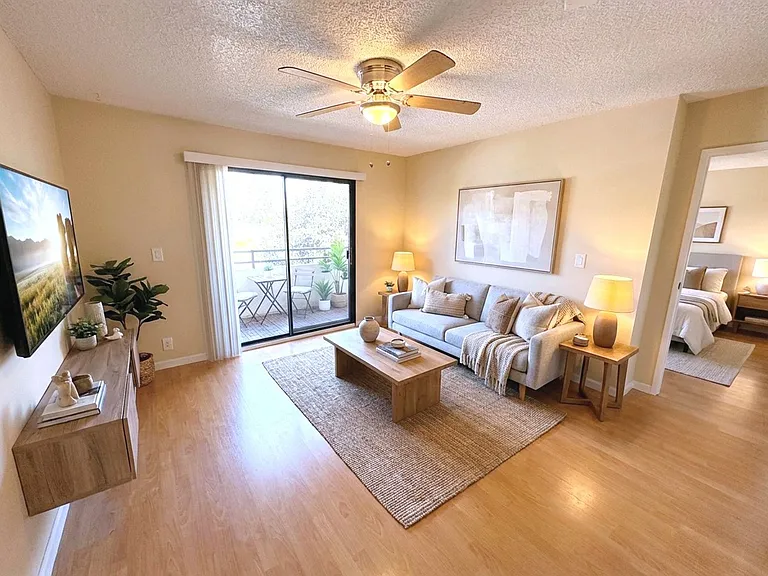 4436 Franklin Ave. Los Angeles, CA 90027 — Photo 18