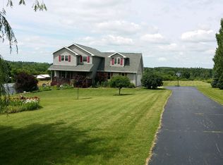 E9466 Brehmer Rd, Fremont, WI 54940