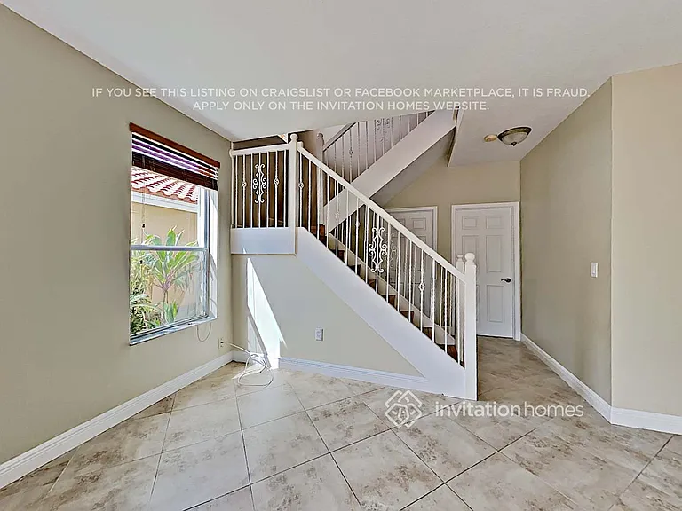 15250 SW 51st St — Photo 10