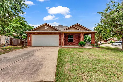 609 Golden Gate Dr Photo 1