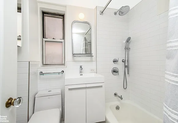 Rented by Brown Harris Stevens | media 25