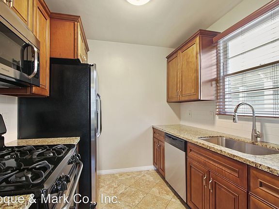 2nd image of 1143 Harvard St APT C
