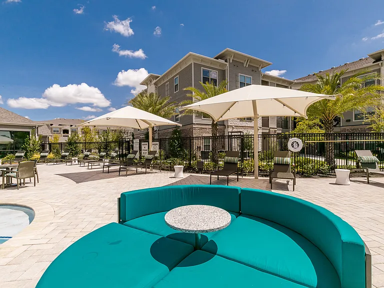Cue Luxury Apartments — Photo 41
