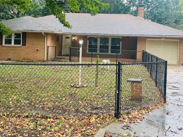 202 S 8th St, Arma, KS 66712