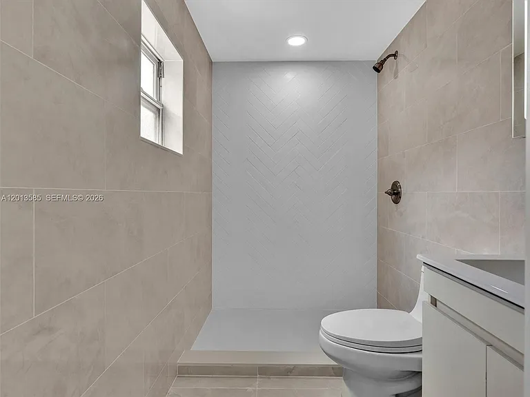 107 Central Ave — Photo 24
