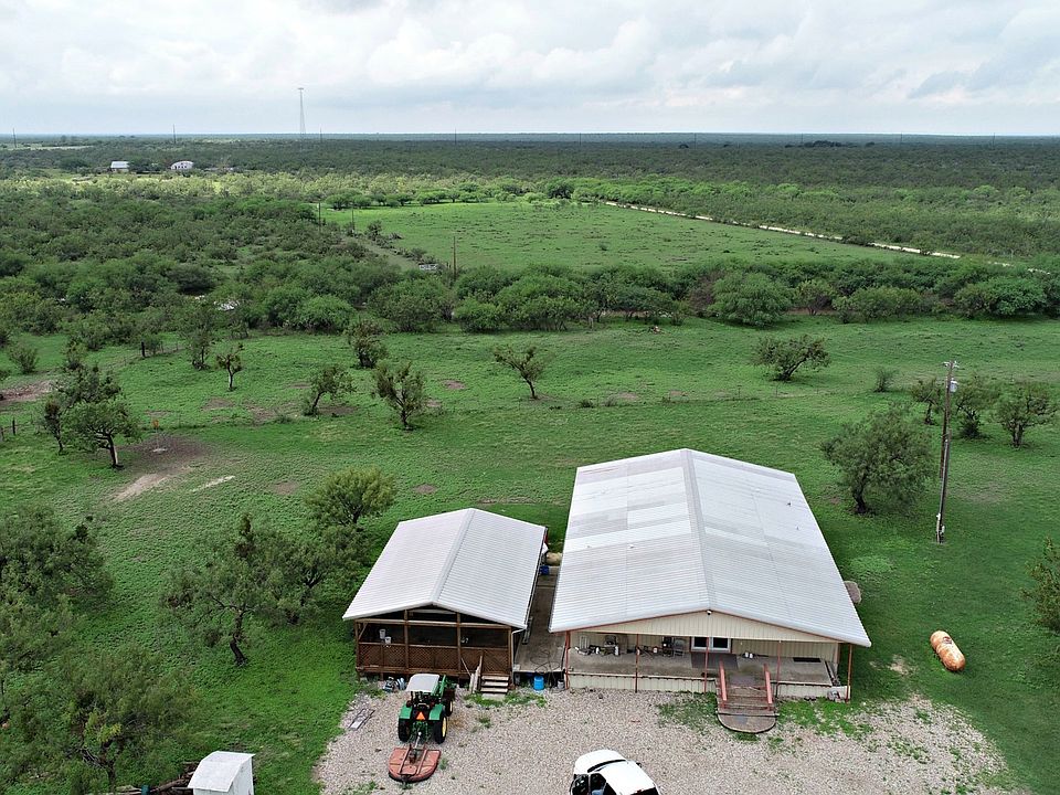 1st image of 00 FM 3008