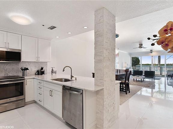 5th image of 615 Dream Island Rd #107