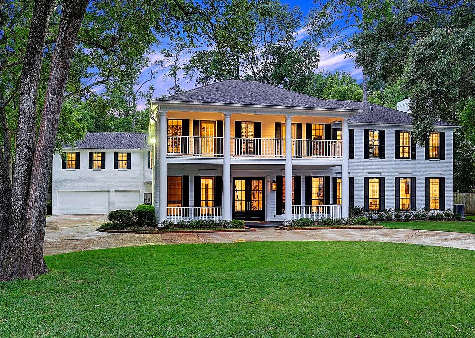 1st image of 4 Hacienda Ln
