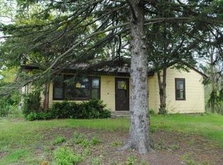 21525 W Greenfield Ave, New Berlin, WI 53146