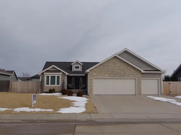 4504 Jagger Ct, Hays, KS 67601