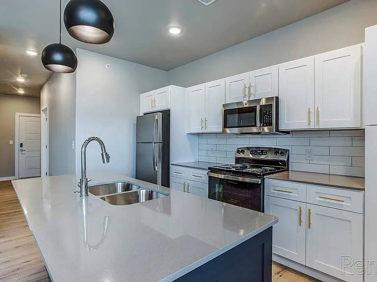Centerstone Market + Lofts — Photo 44