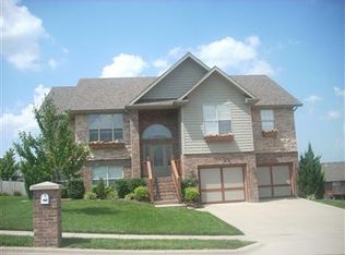 847 Scenic View Ct, Nixa, MO 65714