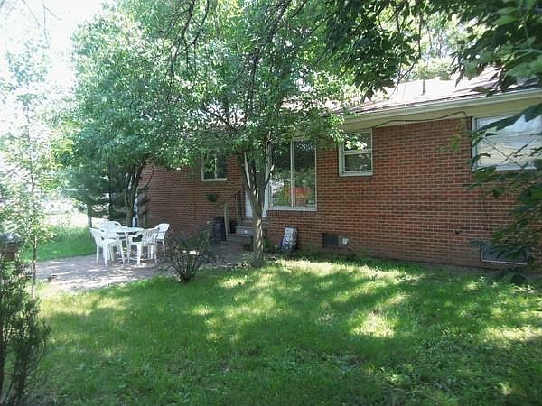 2nd image of 110 Bell Rd