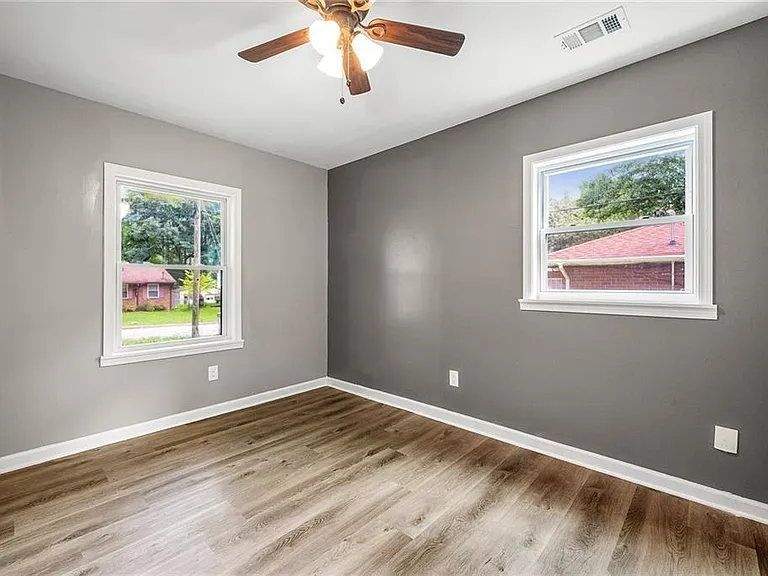 128 Alexander Ct — Photo 13