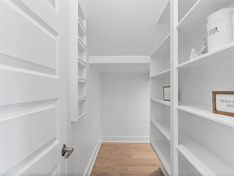 1102 McMurtry Ridge Dr — Photo 18