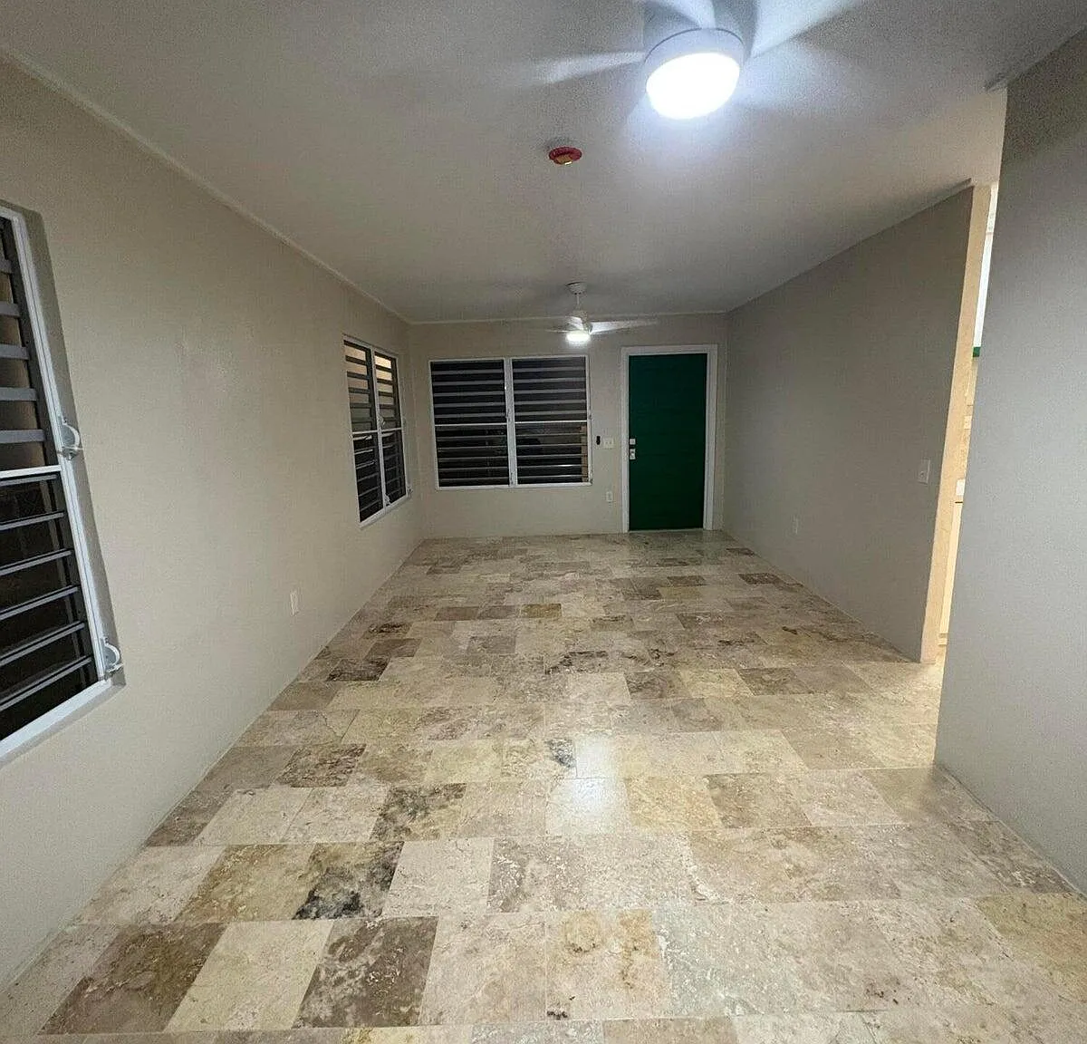 3 bed, $1,800 — Photo 4