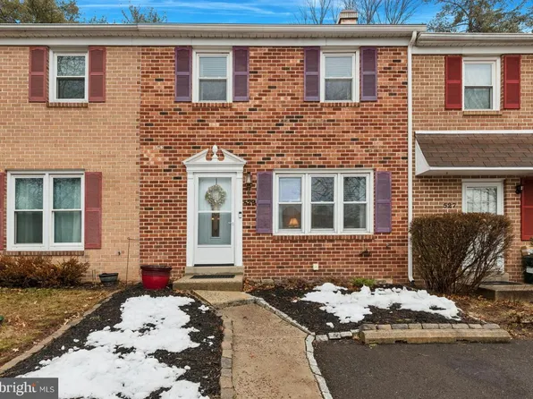 529 Portsmouth Ct, Sellersville, PA 18960