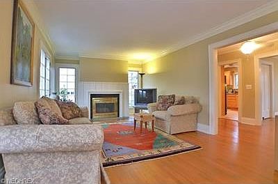 3rd image of 2662 Shaker Rd