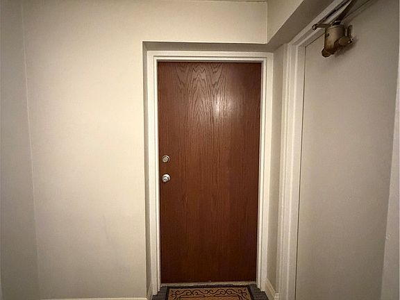 3rd image of 520 Washington Rd APT 806