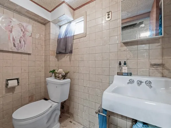 243-17 72nd Avenue image 26 of 29