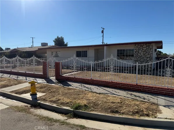 2090 Orange St, Rosamond, CA 93560