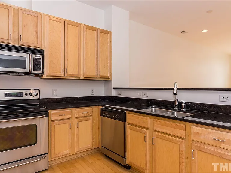 317 W Morgan St #308 — Photo 7