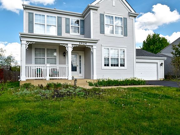 2nd image of 2424 Geneva Ln