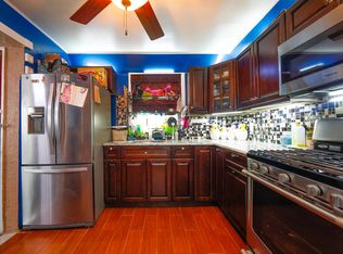 22322 Hempstead Ave, Queens Village, NY 11429