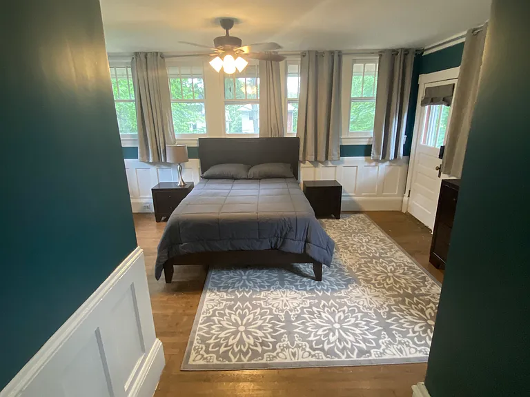 520 King George Ave SW — Photo 17