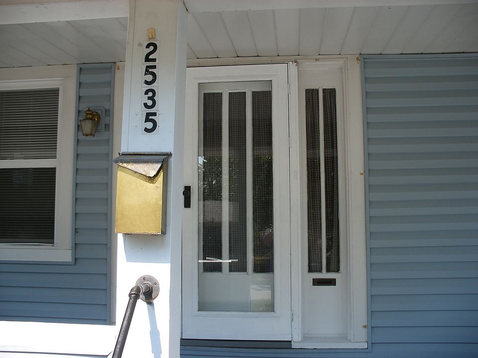 1st image of 2535 Wallis Ave