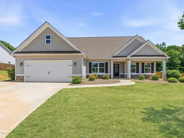 183 Loch Way, Eatonton, GA 31024