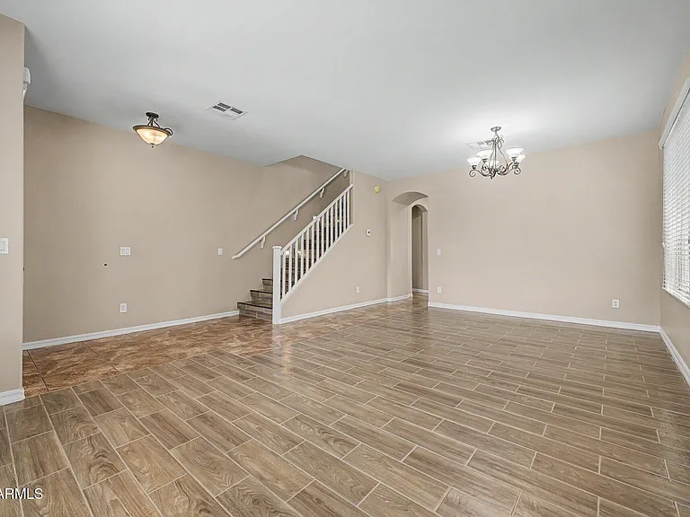 15155 N 145th Ave — Photo 4