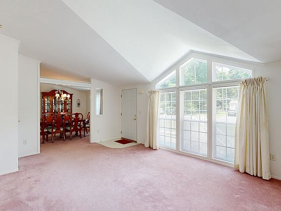 4th image of 32812 E Berkley Ct