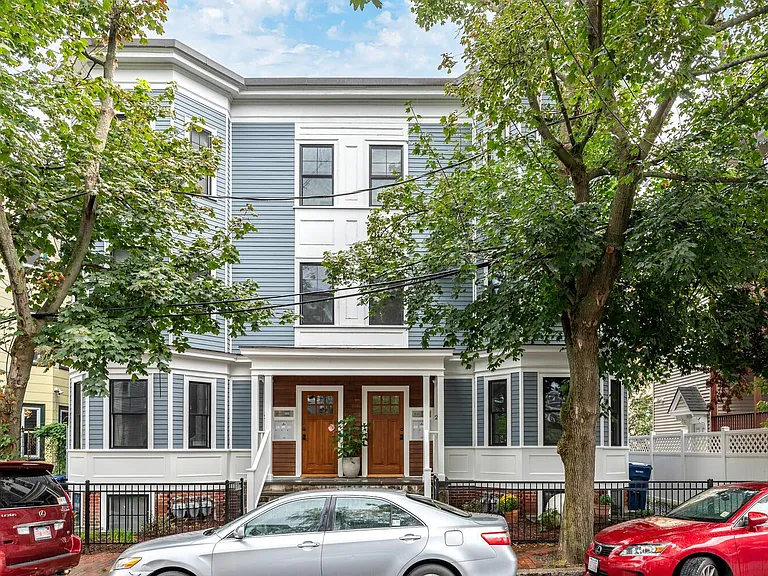 22 Peters St — Photo 21