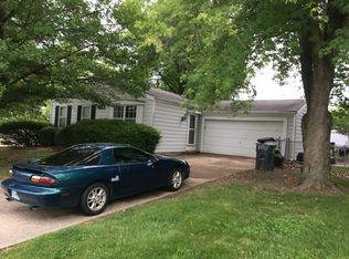 1 Antelope Dr, Saint Peters, MO 63376