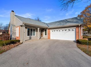 5405 Somerset Ln S, Milwaukee, WI 53221