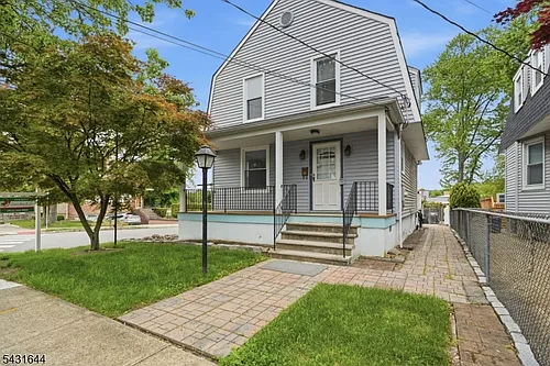 49 Blaine St Photo 1