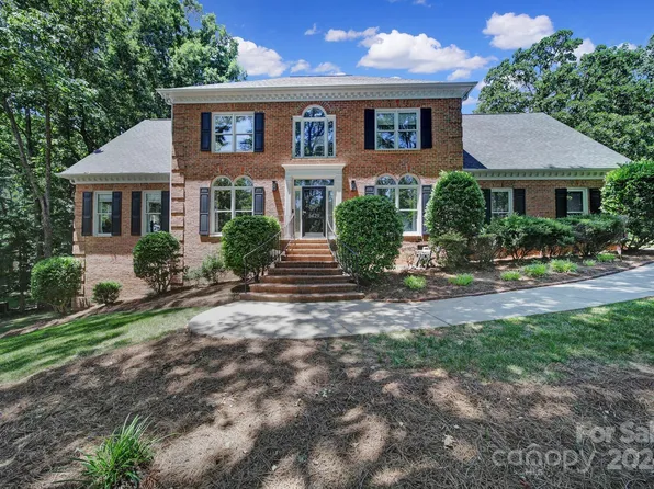 5429 Chiltern Hills Trl, Charlotte, NC 28215