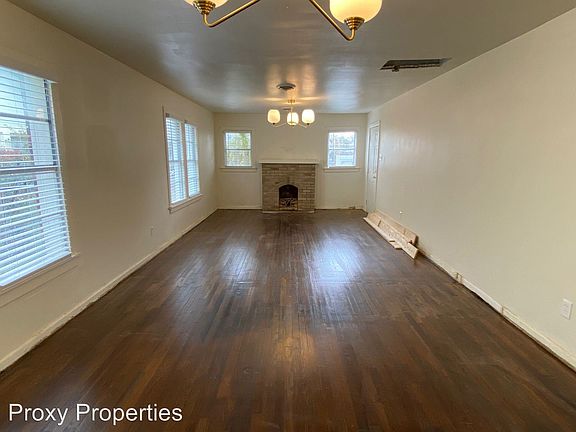 4th image of 507 S Barnett Ave