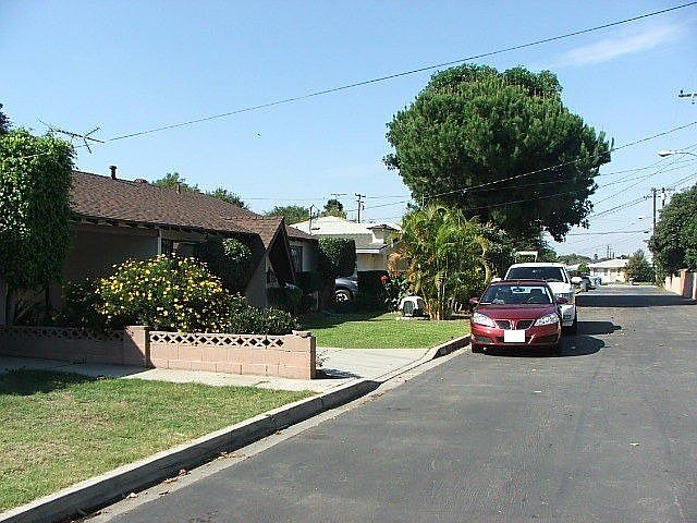 2nd image of 8734 Rupp Rd