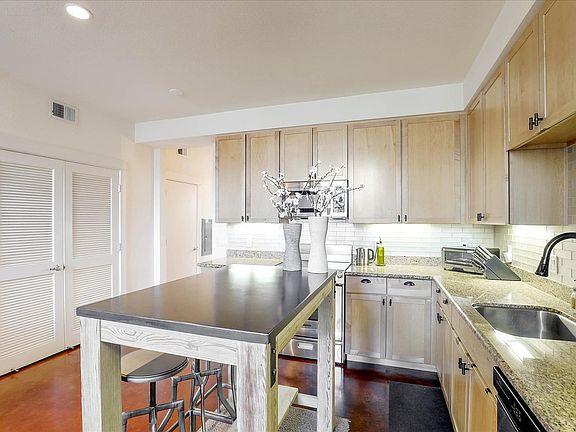 5th image of 925 The Alameda Unit 103