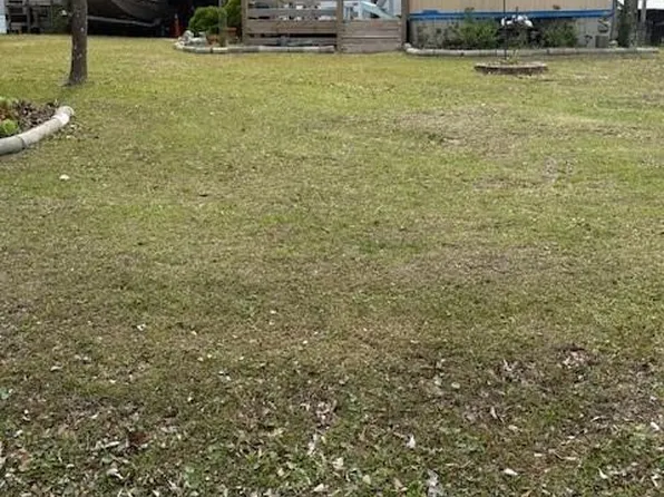 694 Landing Dr, Hampstead, NC 28443