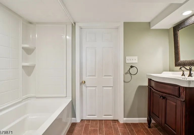 163 Myrtle Ave — Photo 29