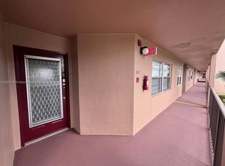 500 SW 130th Ter APT 203A, Hollywood, FL 33027