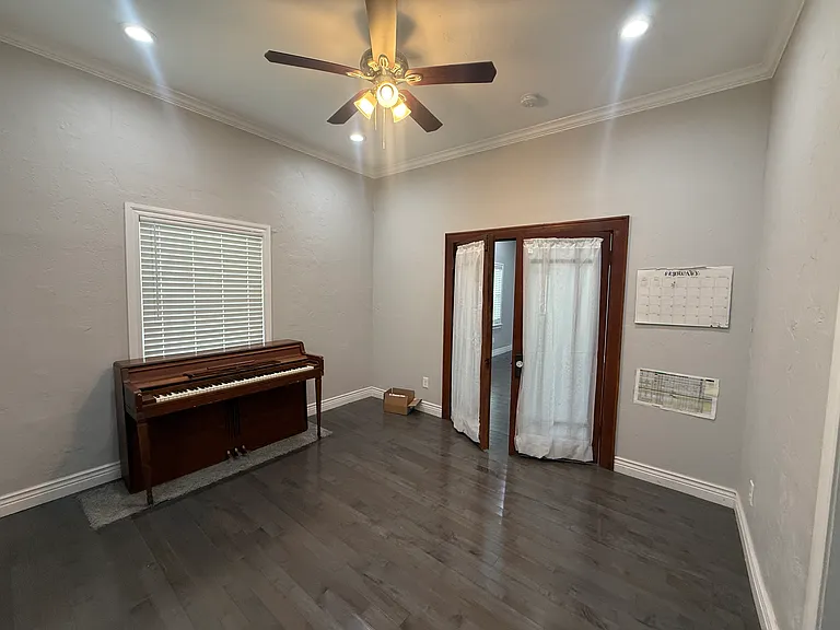 904 E Comanche St — Photo 11