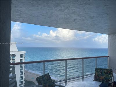 6767 Collins Ave #PENTHOUSE 2105, Miami Beach, FL, 33141
