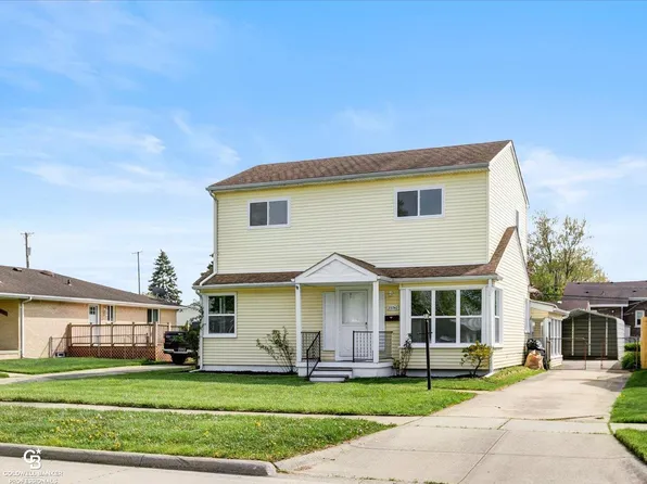 23740 Glenbrook St, Saint Clair Shores, MI 48082