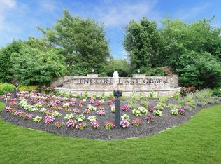 10 Symphony Dr, Lake Grove, NY 11755