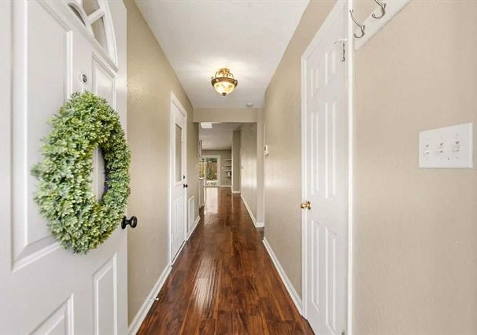 NE Tallahassee Townhome with Community Pool — Photo 4